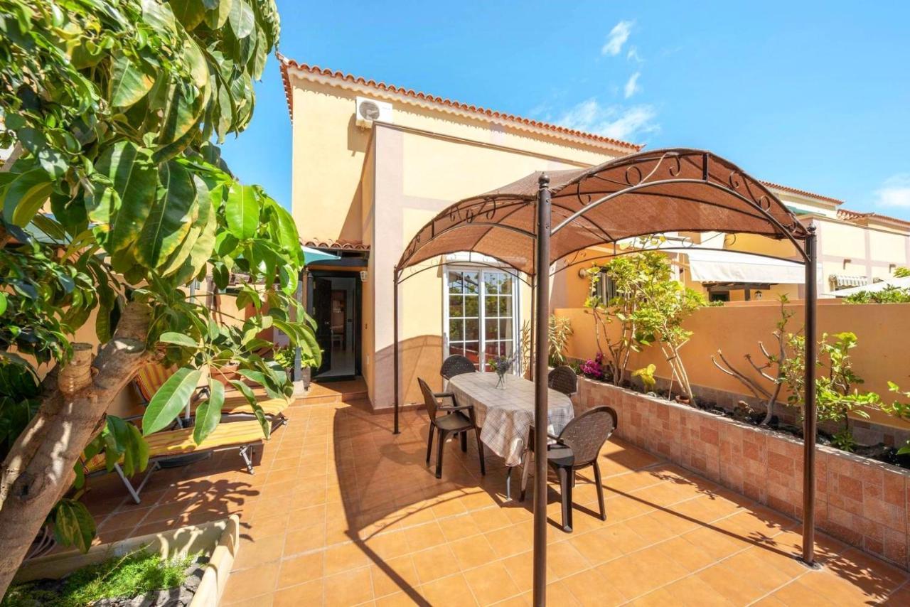 Remarkable 2-Bed House In Arona Arona  Exterior photo